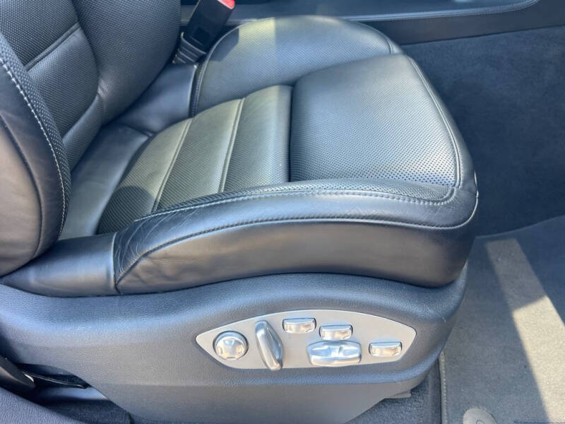 2017 Porsche Cayenne Turbo
