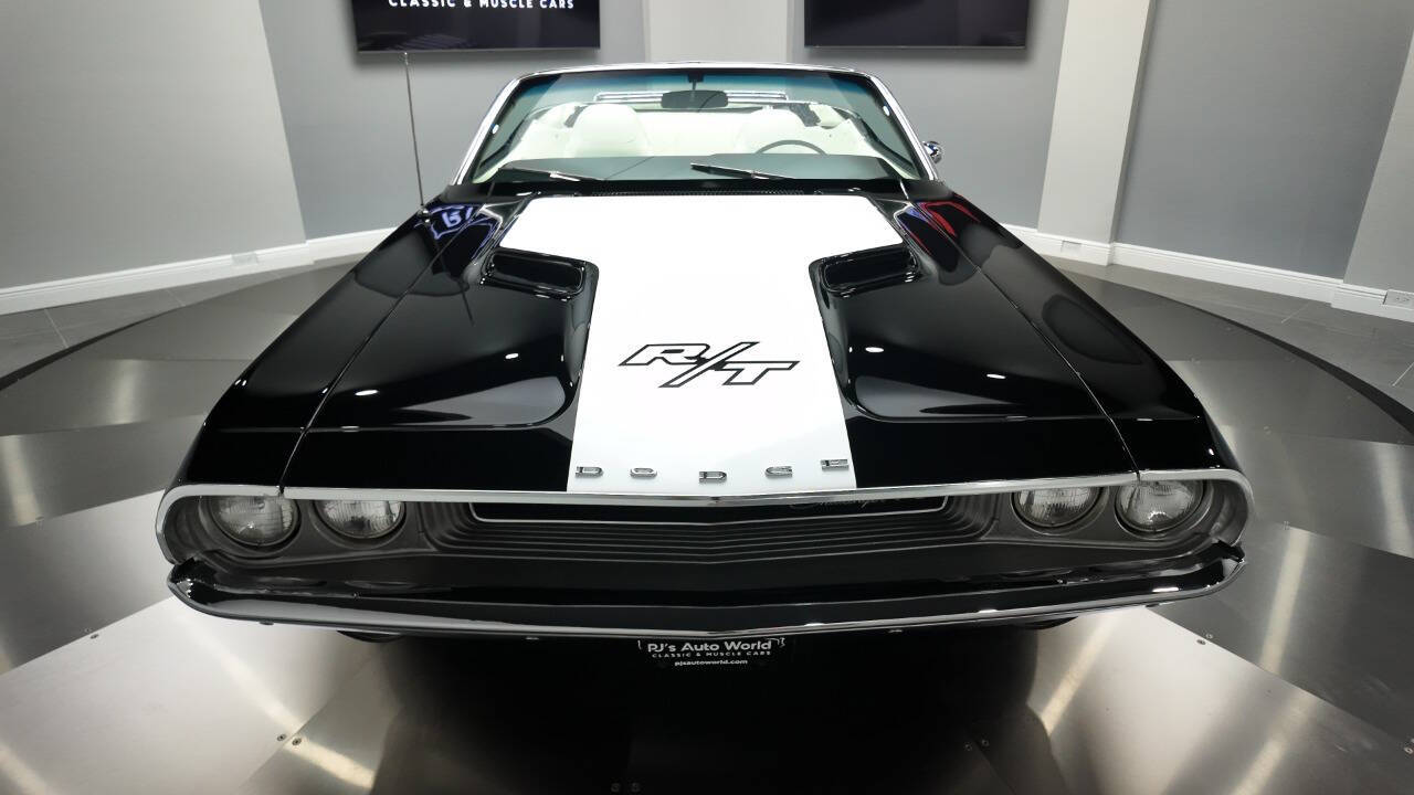 1970 Dodge Challenger 8