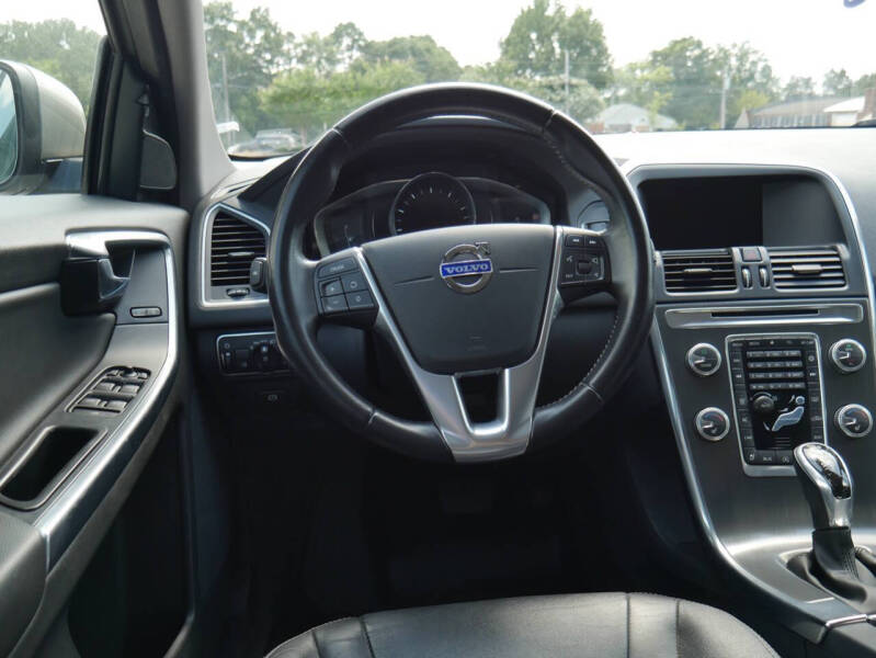 2015 Volvo XC60 T5 Drive-E Premier