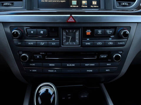 2016 Hyundai Genesis