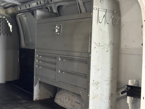 2017 Chevrolet Express 2500