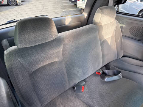 2005 Dodge Caravan SXT