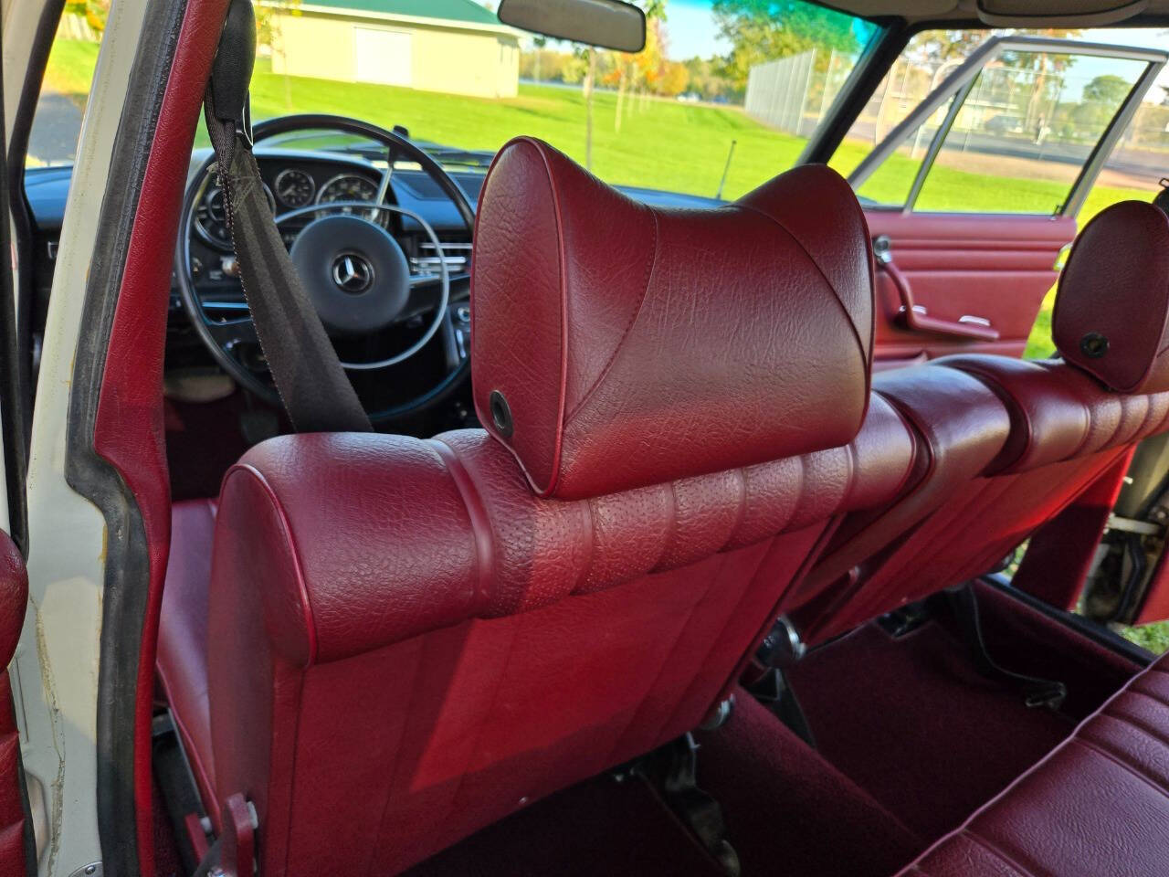 1972 Mercedes-Benz 220 131