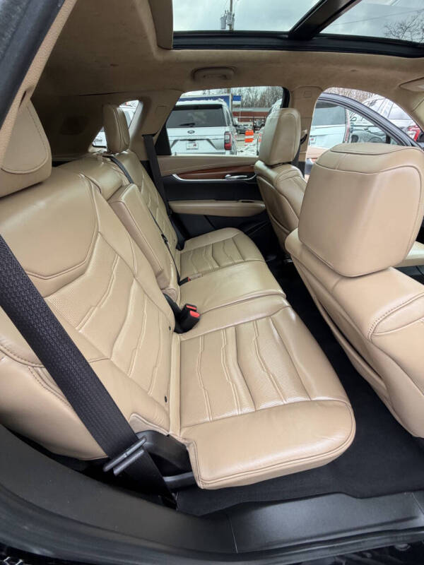 2017 Cadillac XT5 Platinum