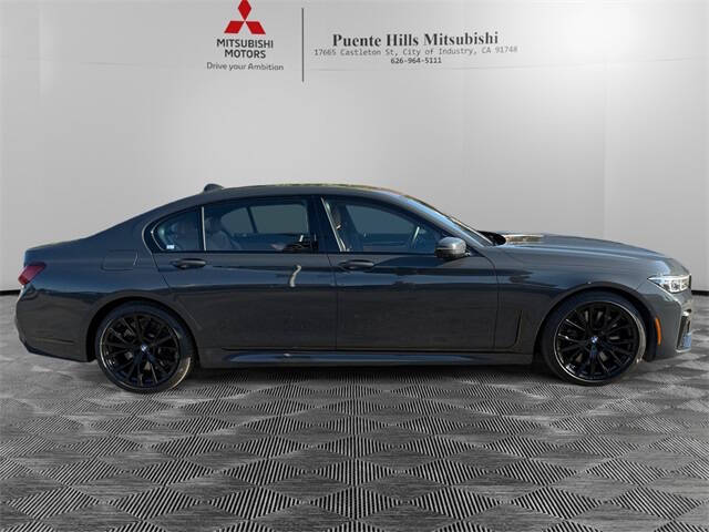 2022 BMW 7 Series 740i