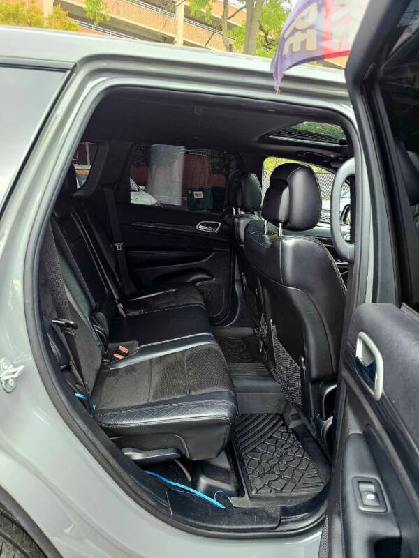 2019 Jeep Grand Cherokee Laredo E