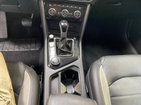 2024 Volkswagen Taos SEL 4Motion