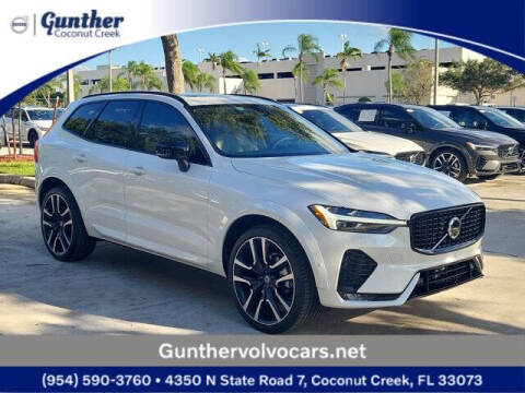 2025 Volvo XC60 B5 Ultra Dark Theme