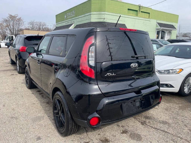 2016 Kia Soul +