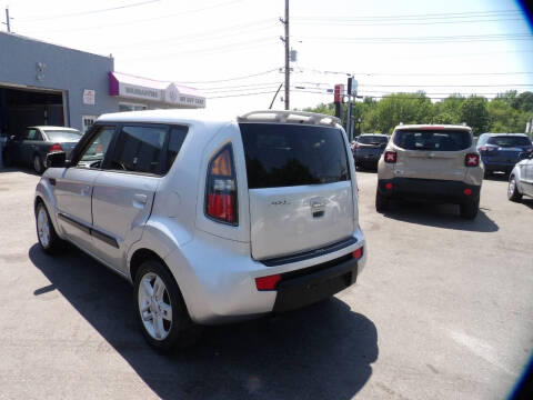 2010 Kia Soul +