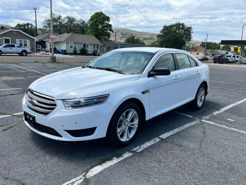 2017 Ford Taurus SE