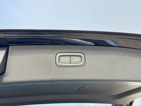 2026 Volvo XC90 T8 Plus 7P