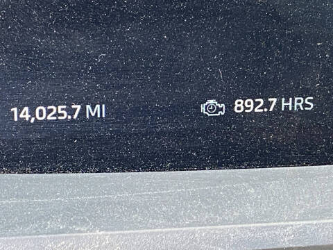 2025 Kenworth T880