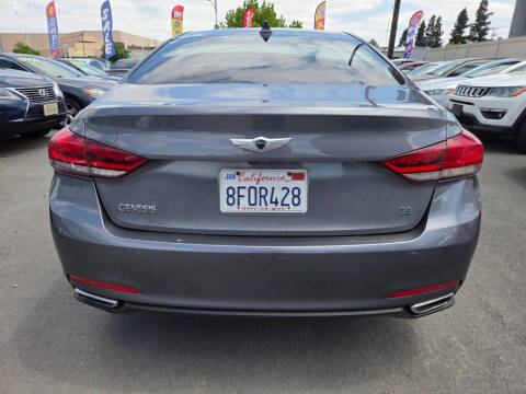 2015 Hyundai Genesis