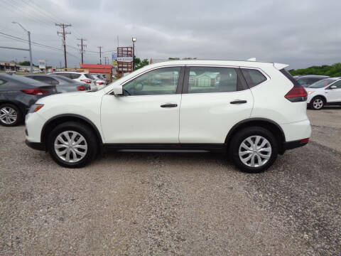2018 Nissan Rogue for sale at L & L Sales in Mexia TX