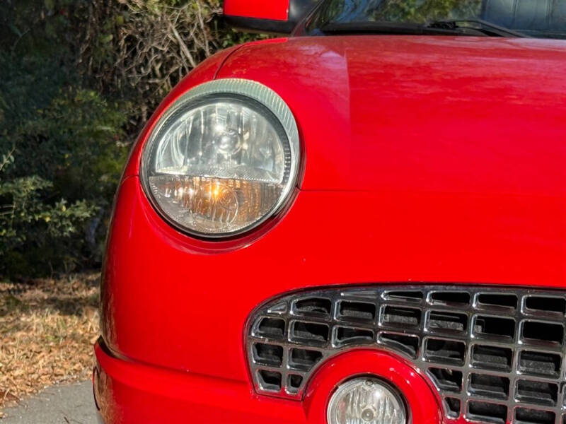 2004 Ford Thunderbird Deluxe