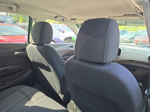 2016 Chevrolet Sonic LT Auto