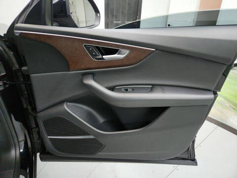 2021 Audi Q8 quattro Prestige 55 TFSI