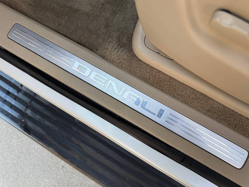 2012 GMC Yukon XL Denali