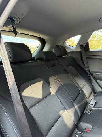 2016 Hyundai Tucson SE