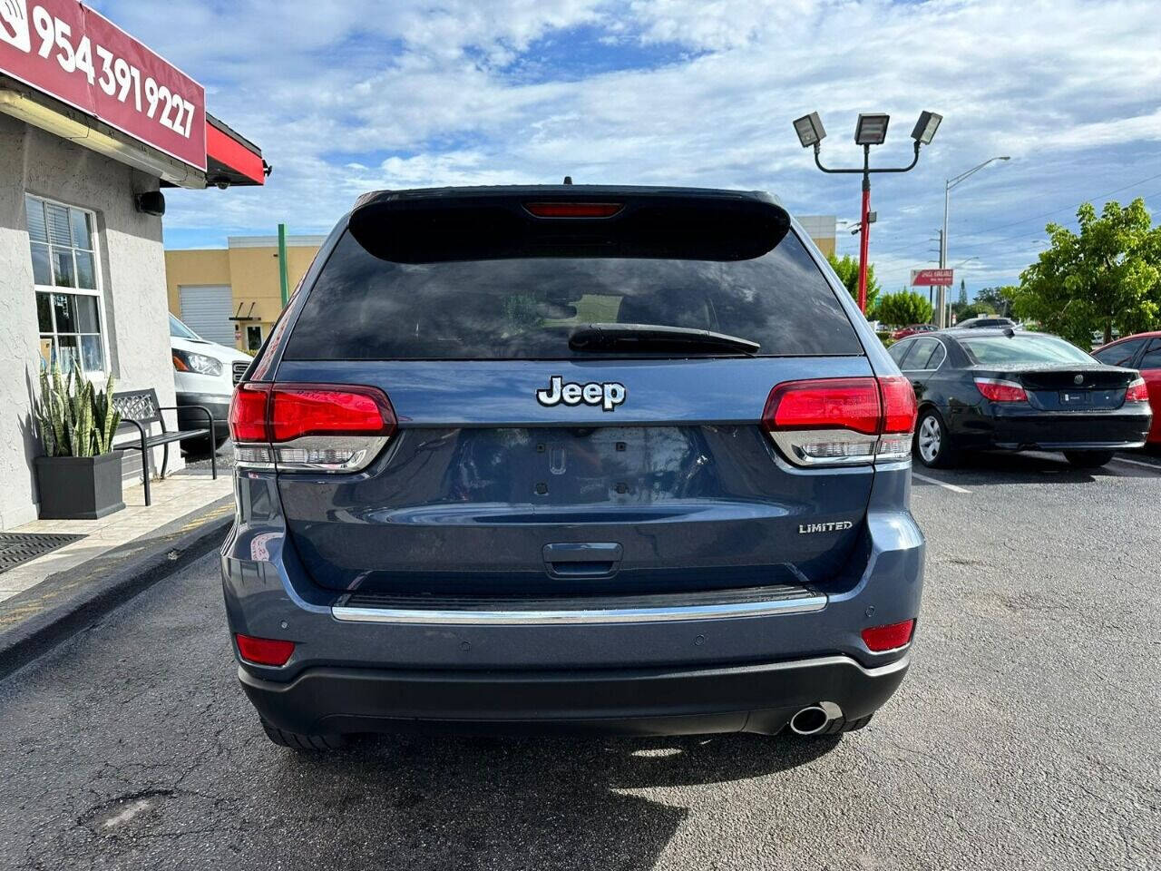 2020 JEEP Grand Cherokee SUV / Crossover - $27,995