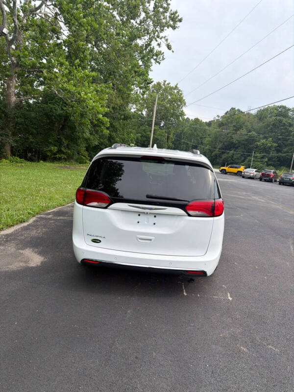 2018 Chrysler Pacifica Touring L