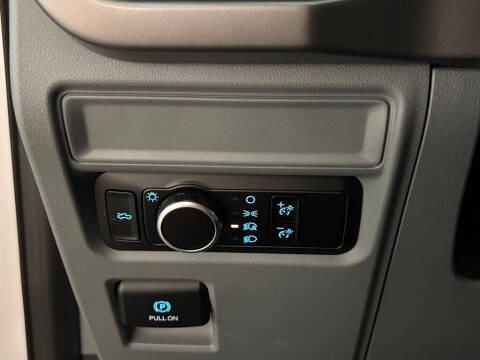 2025 Ford F-150 Lightning Pro