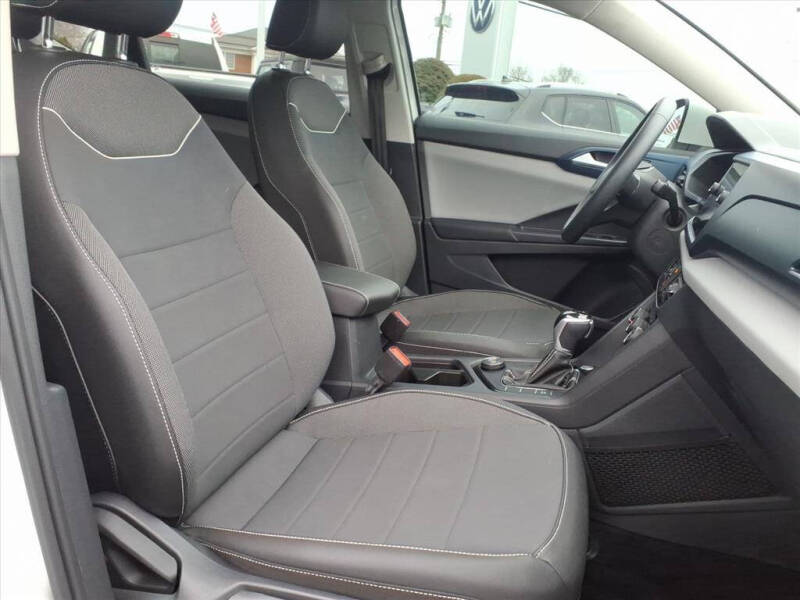 2023 Volkswagen Taos SE 4Motion