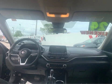 2024 Nissan Altima 2.5 SV