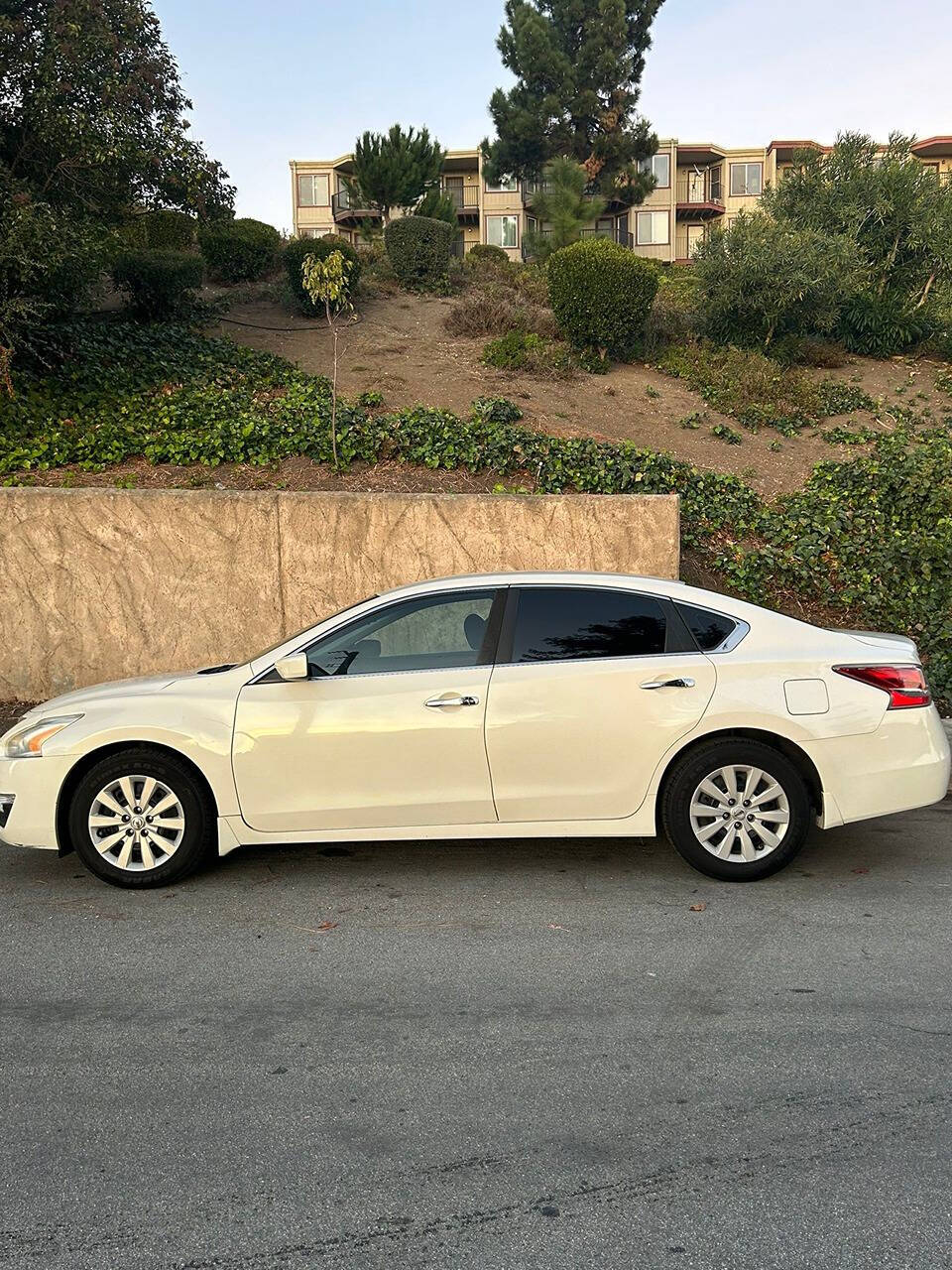 2015 Nissan Altima for sale at Golden State Auto Trading Inc. in Hayward, CA