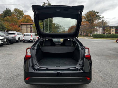 2022 Toyota Prius LE