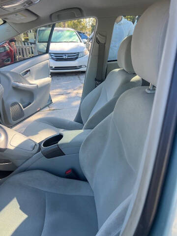 2014 Toyota Prius Two