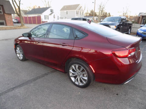 2016 Chrysler 200 S