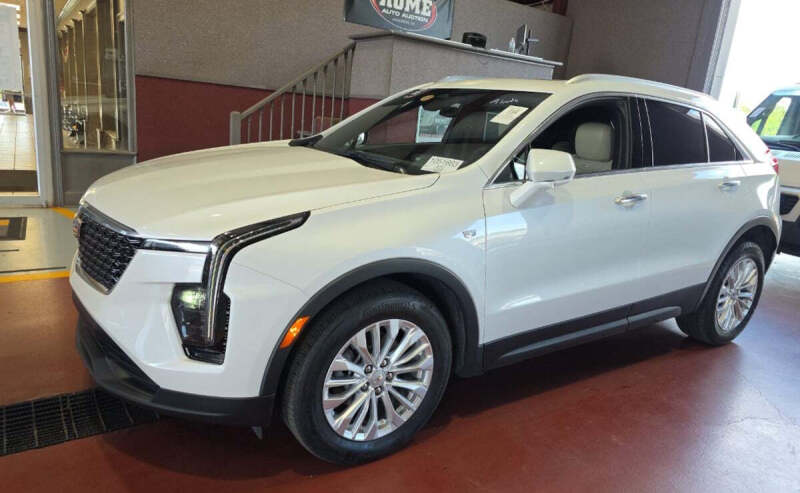 2024 Cadillac XT4 Luxury