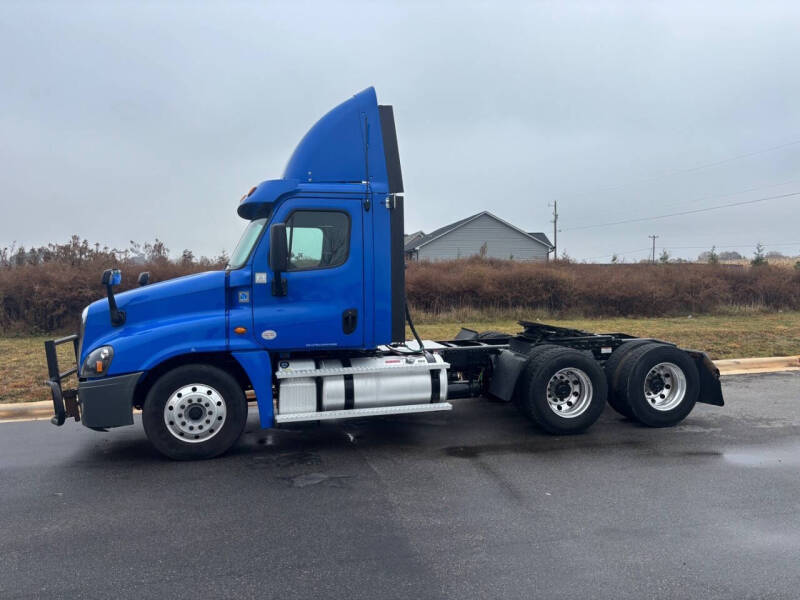 2020 Freightliner Cascadia