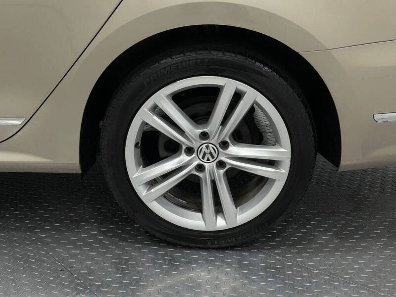 2015 Volkswagen Passat 2.0L TDI SEL Premium