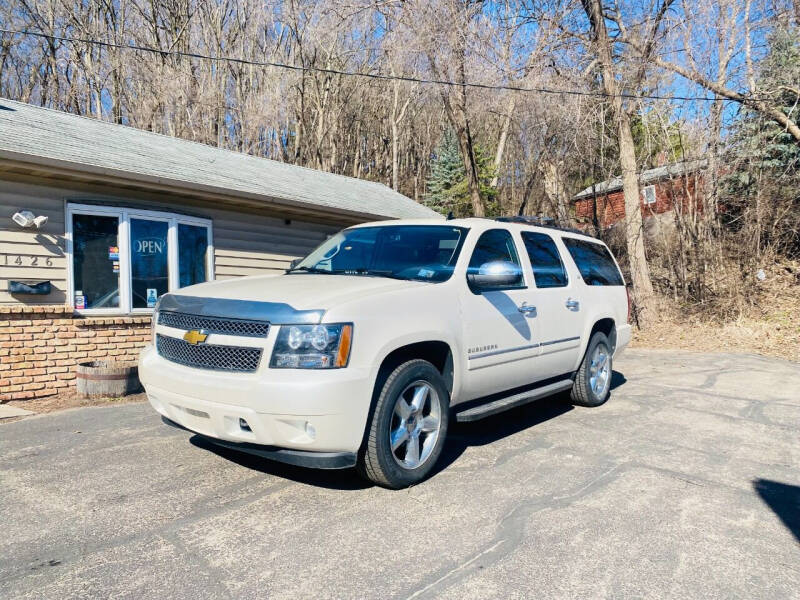 2013 Chevrolet Suburban LTZ's photo