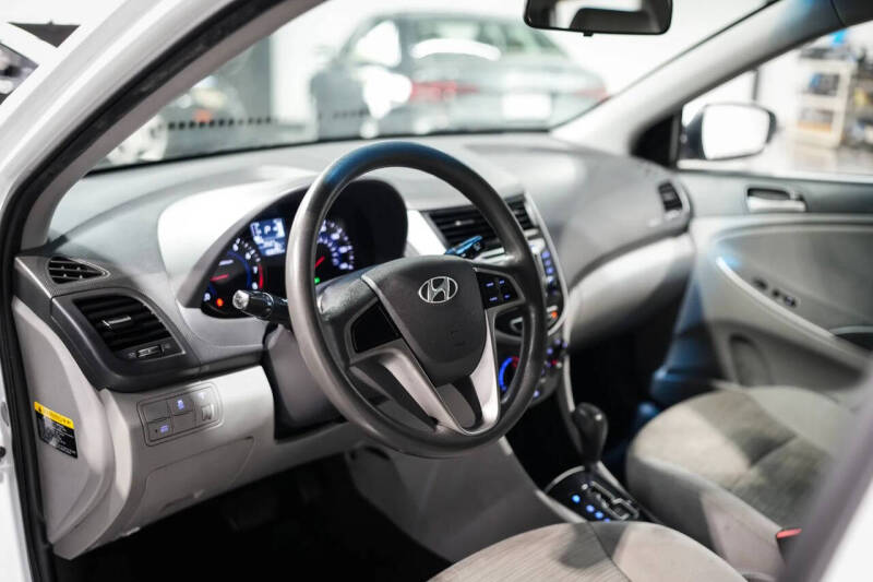 2016 Hyundai Accent SE