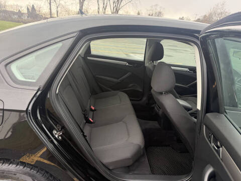 2012 Volkswagen Passat S PZEV