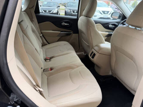 2019 Jeep Cherokee Latitude
