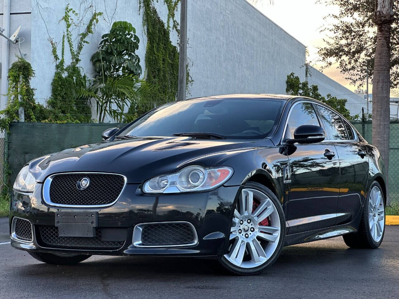 2011 Jaguar XF  - $13,900