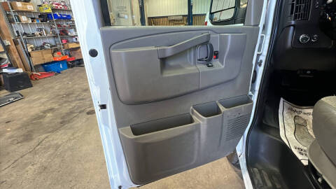 2022 Chevrolet Express 2500