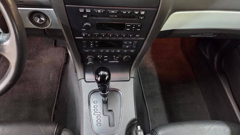 2002 Ford Thunderbird Deluxe