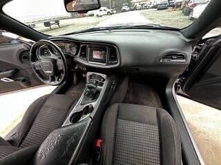 2017 Dodge Challenger SXT Plus