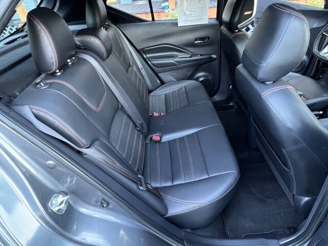 2020 Nissan Kicks SR