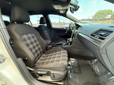 2018 Volkswagen Golf GTI