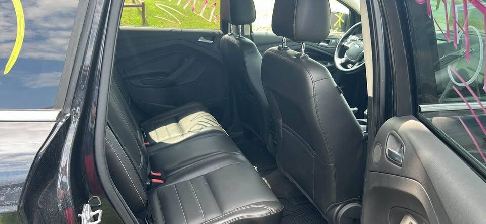 Black 2014 Ford Escape SE SE 4dr SUV 5