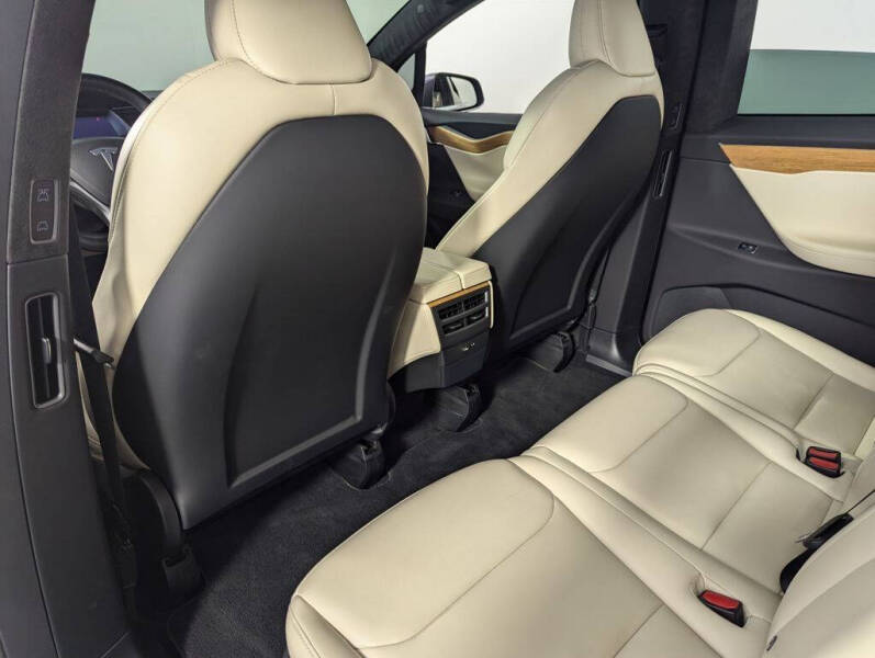 2020 Tesla Model X Long Range