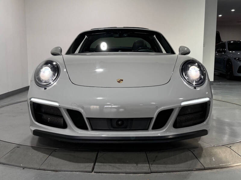 2018 Porsche 911 Targa 4 GTS