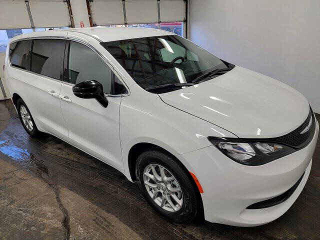 2026 Chrysler Voyager LX